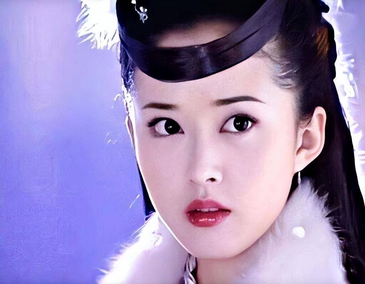 著名女演员颜丹晨:44岁勇敢给小丈夫生子,曾因嫦娥走红