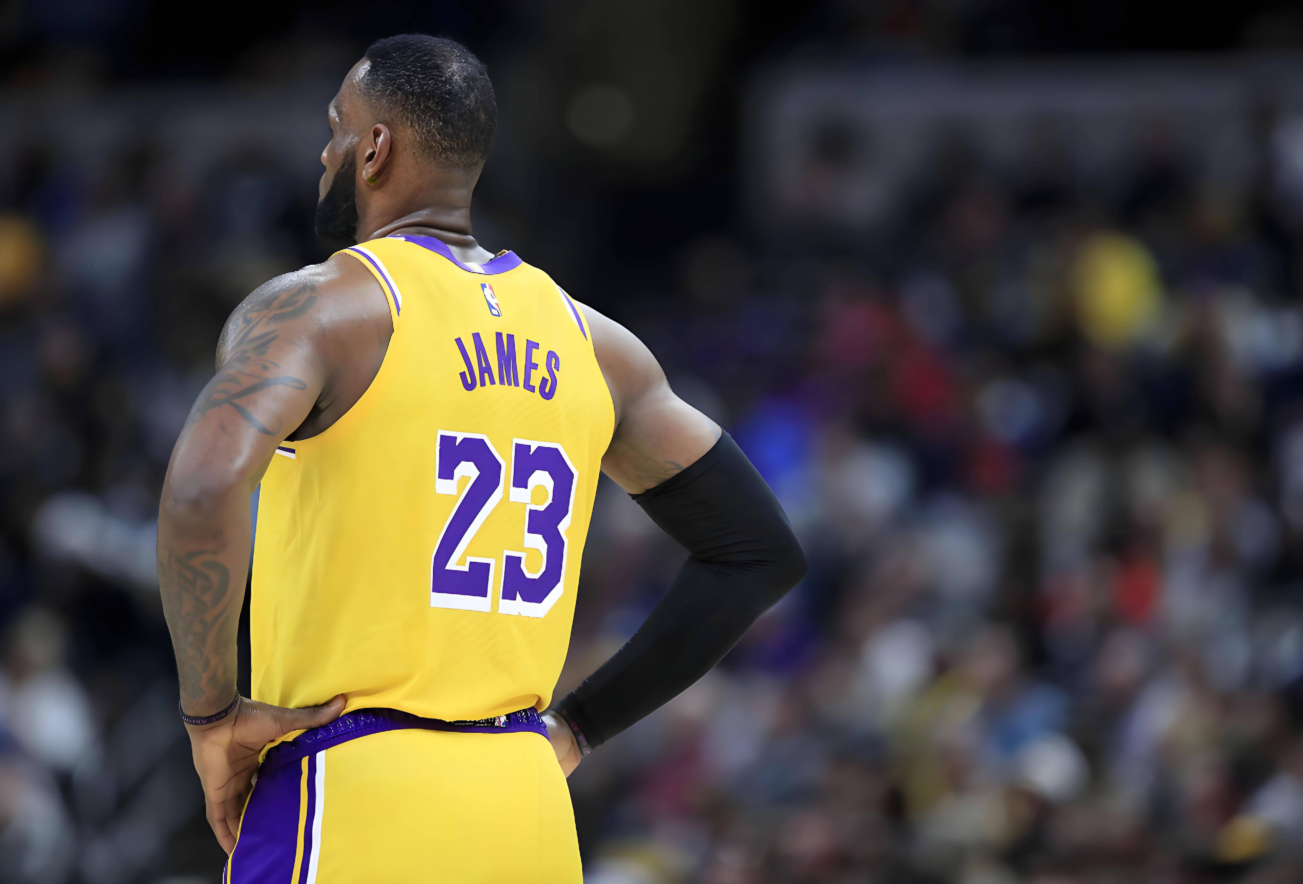 41 岁詹皇 17 分 5 失误 + 末节隐身！湖人 2025 收官战崩盘