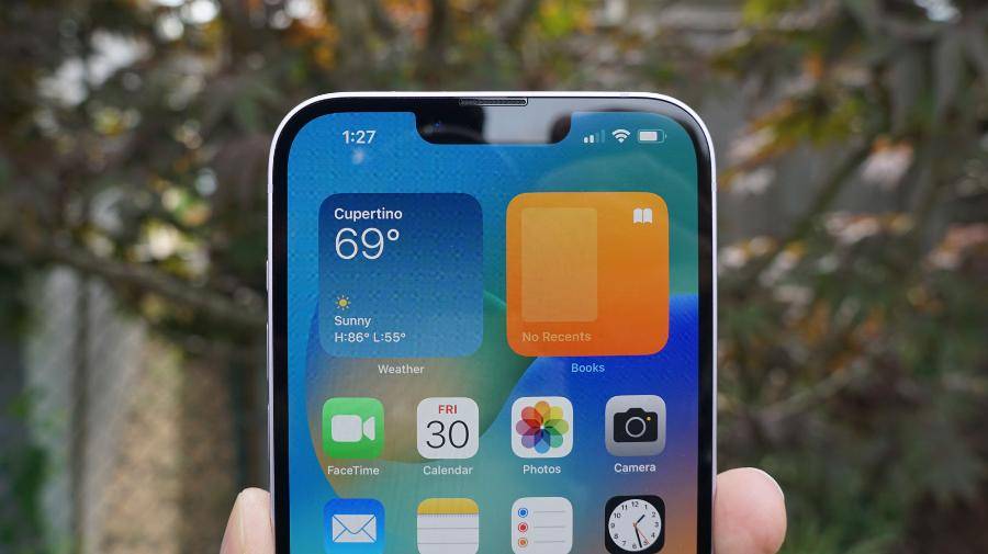 原创            便宜就有性价比？iPhone 16e和iPhone 16一对比，建议三思