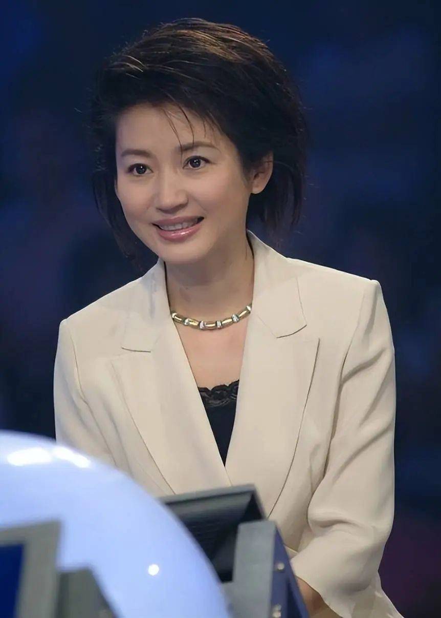 "前央视主持人"王小丫:余生好好走,病床上19字留言催人泪下,如今她