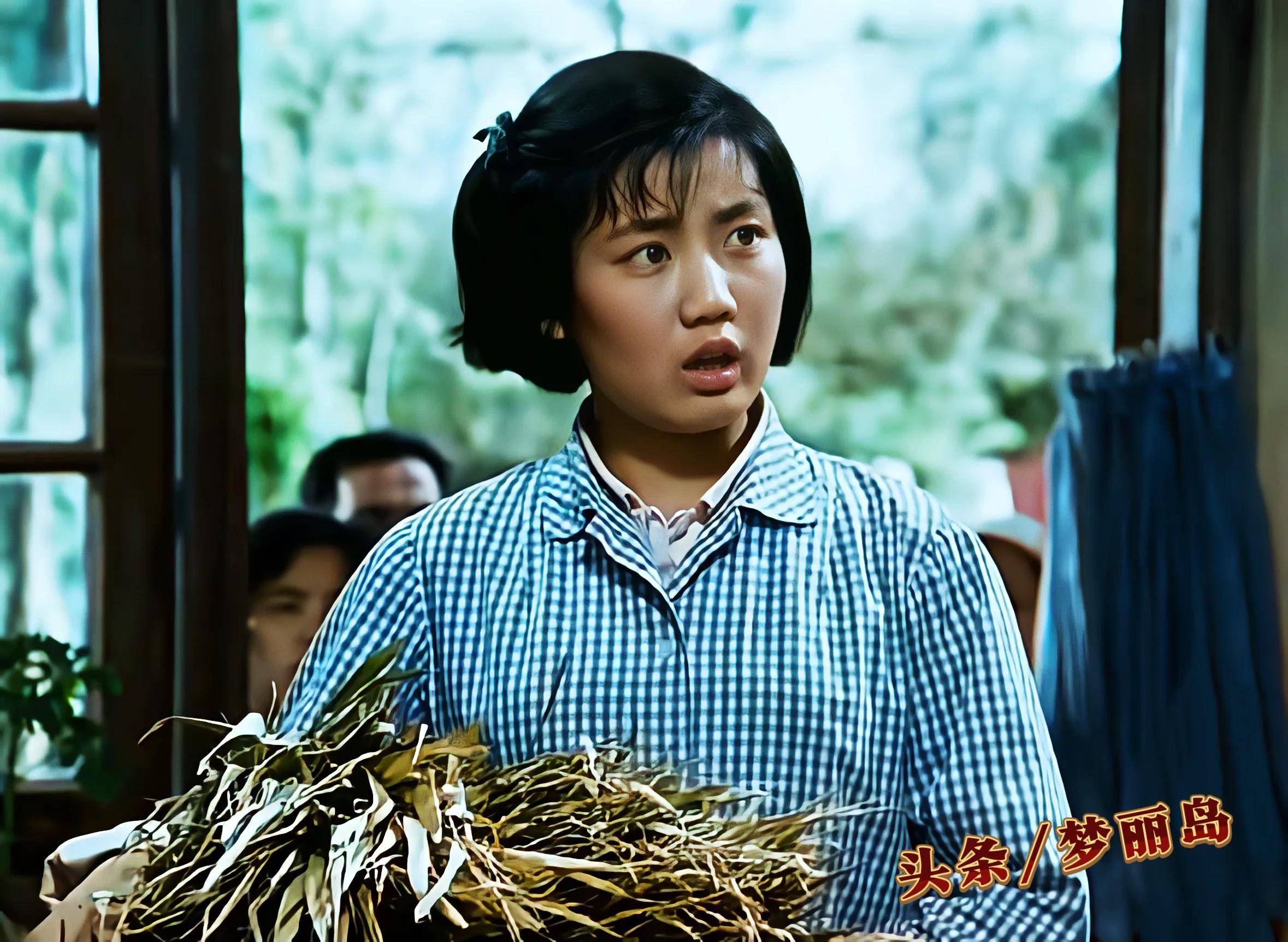 电影春苗是李秀明真正的大银幕首秀自然纯朴坚毅被她演活了