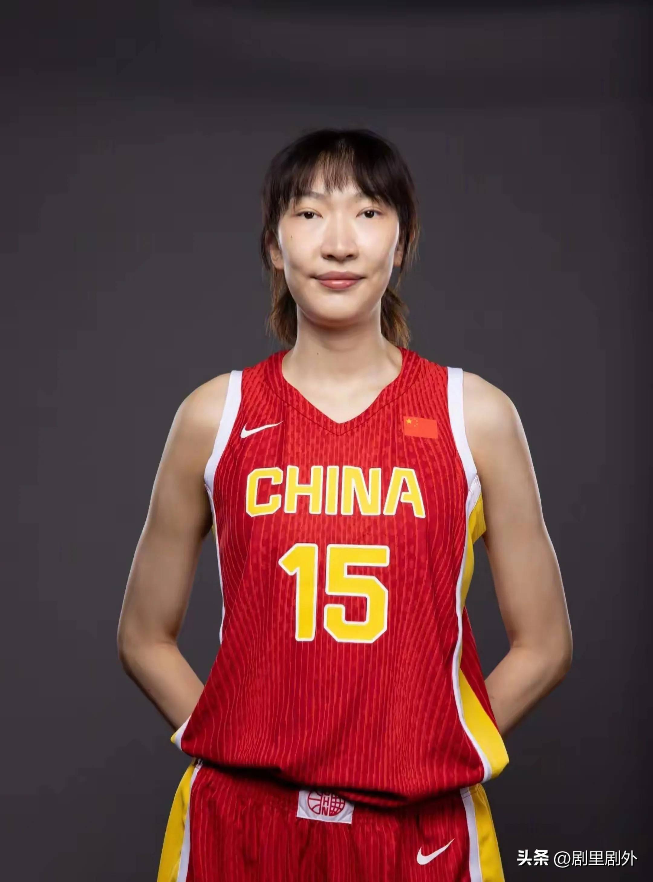 女篮外线老化问题亟待解决韩旭等中锋或成世界级救星