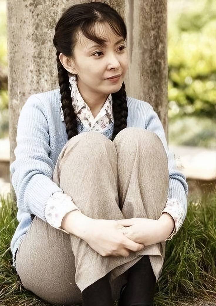 原创疯批美人刘威葳低调演戏26年嫁圈外富商46岁风韵犹存