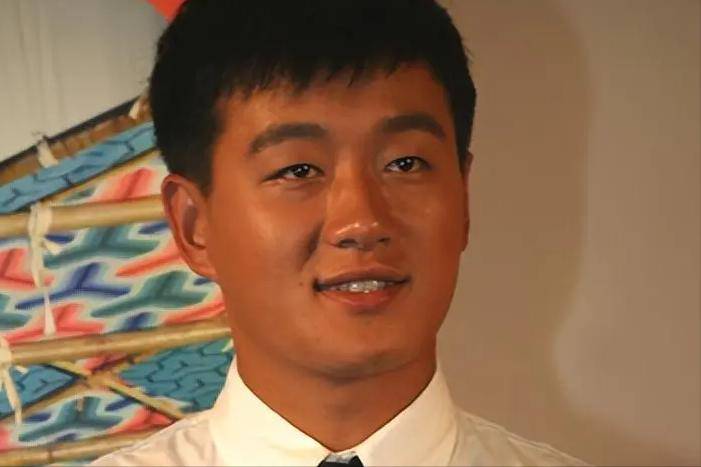 金主入狱,佟大为失踪2年!严屹宽的一句话,又将他推上风口浪尖