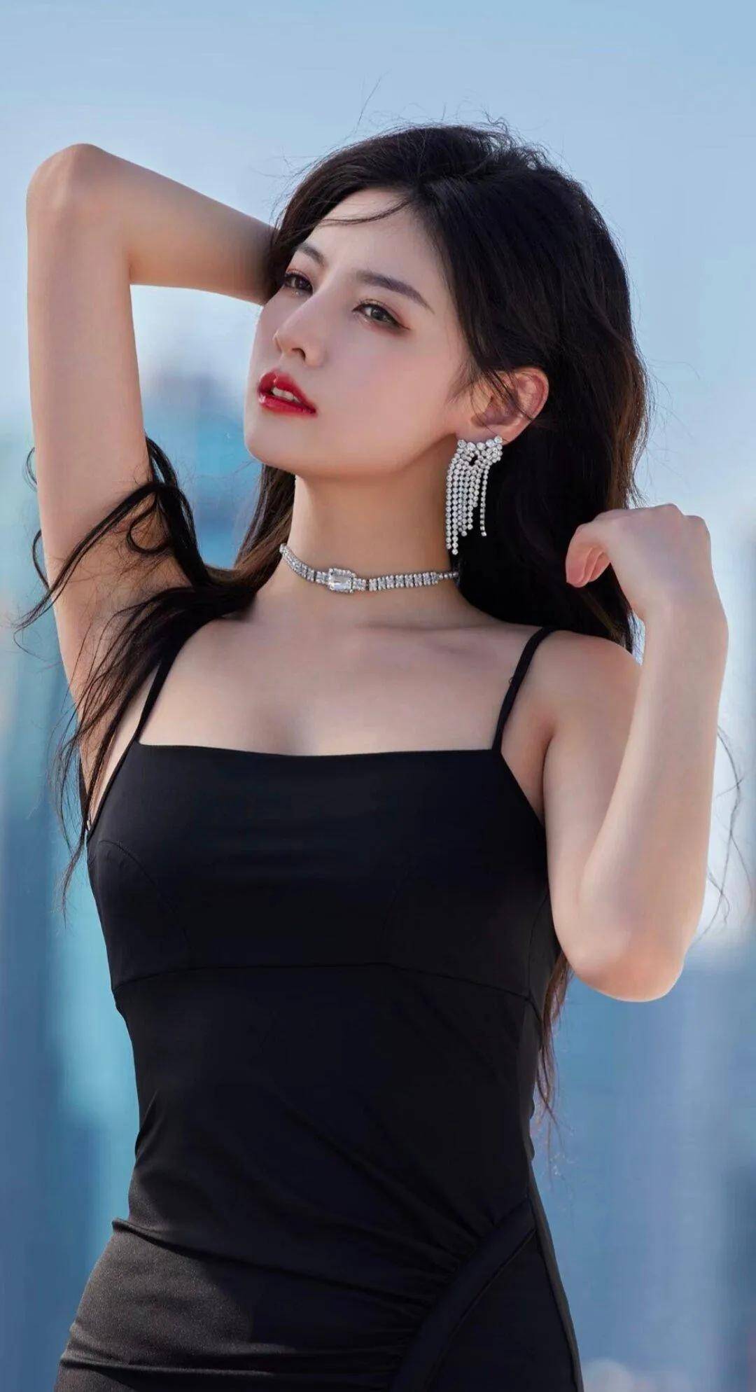 赵粤:从魔仙公主到全能艺人的华丽蜕变