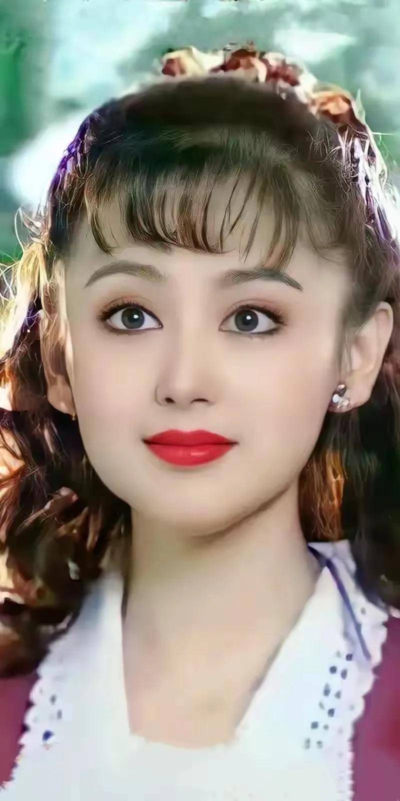 太喜欢了《三国演义》中出演貂蝉的陈红