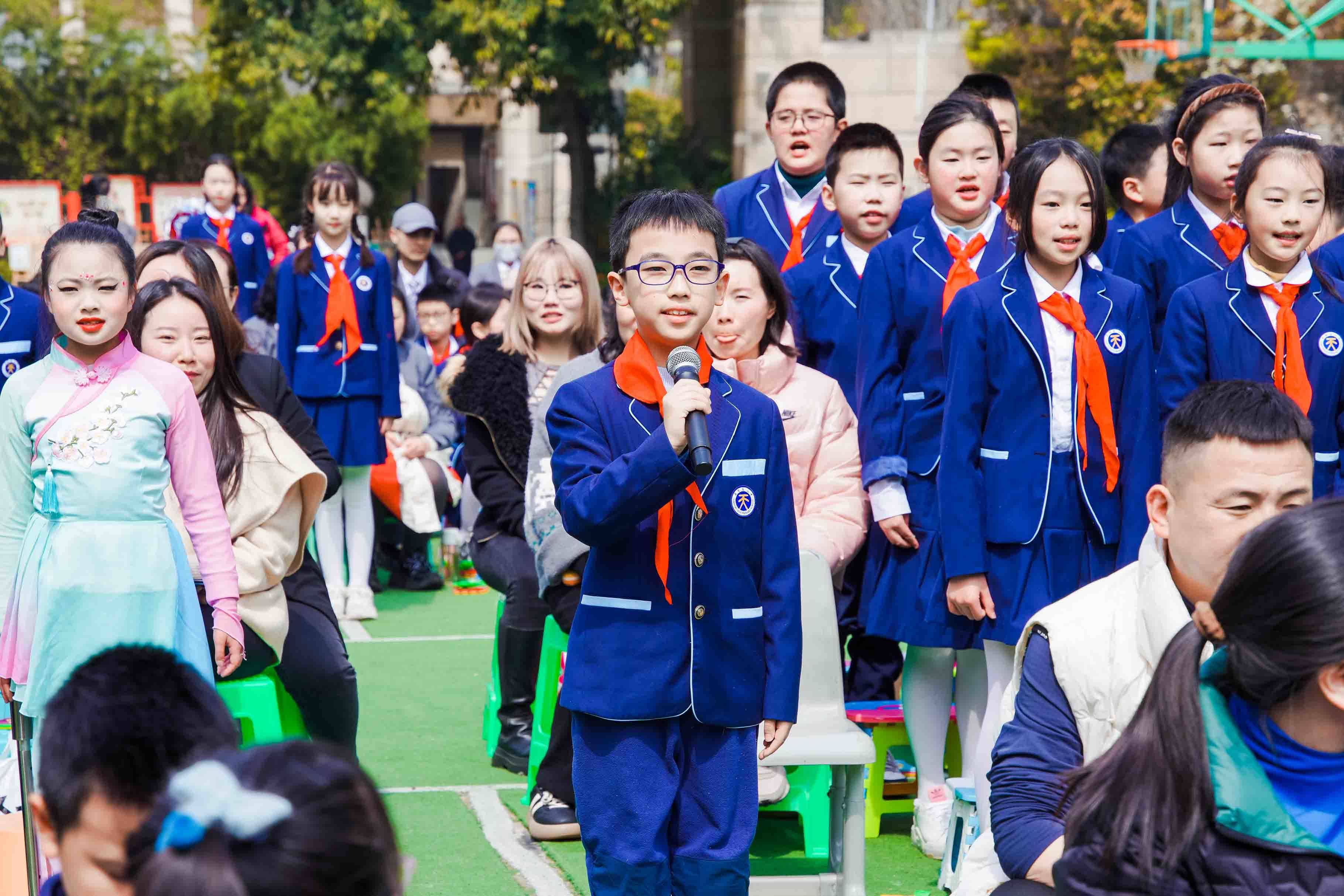 重庆天台岗小学教育集团"书香大阅读"活动 暨天台岗融创小学第十届"