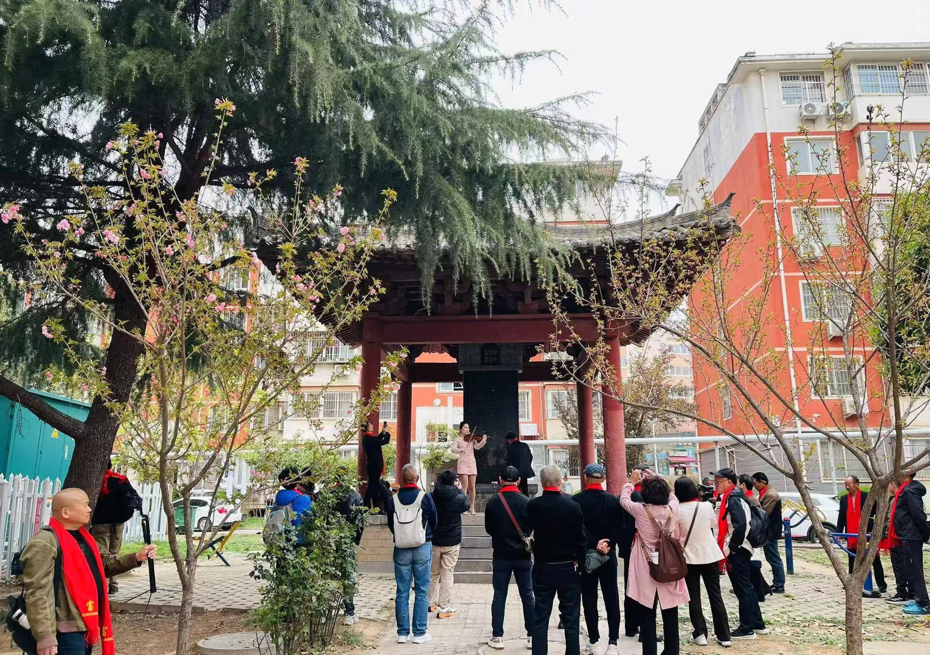 缅怀先祖传承家风—北宋名相富弼后裔代表团洛阳祭祖