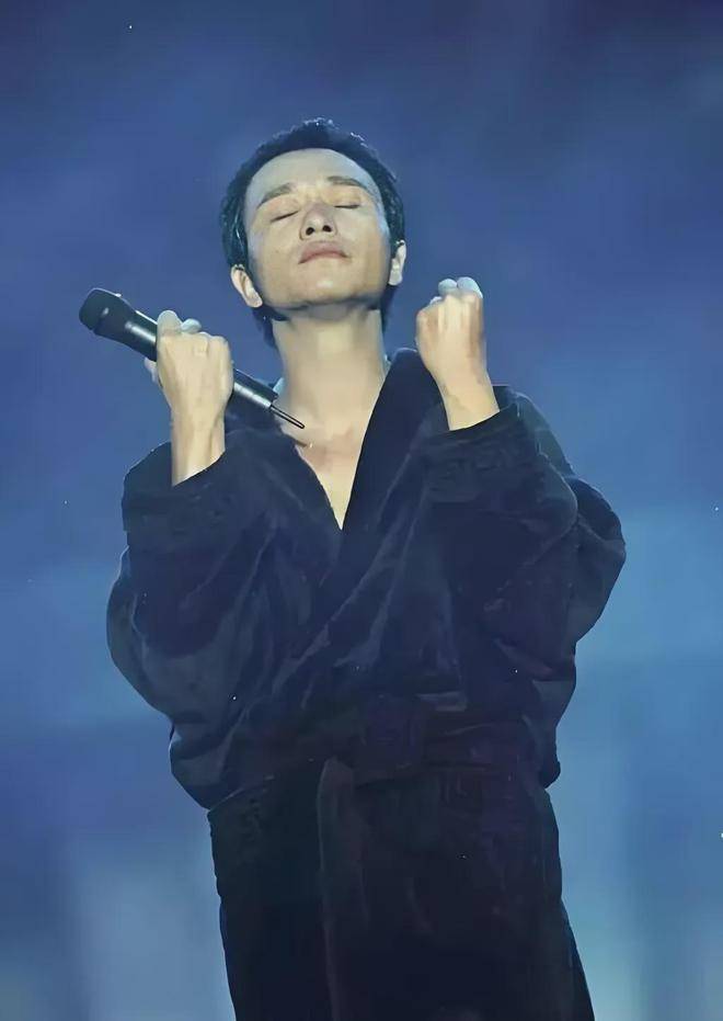 张国荣逝世22年:我们依旧怀念他