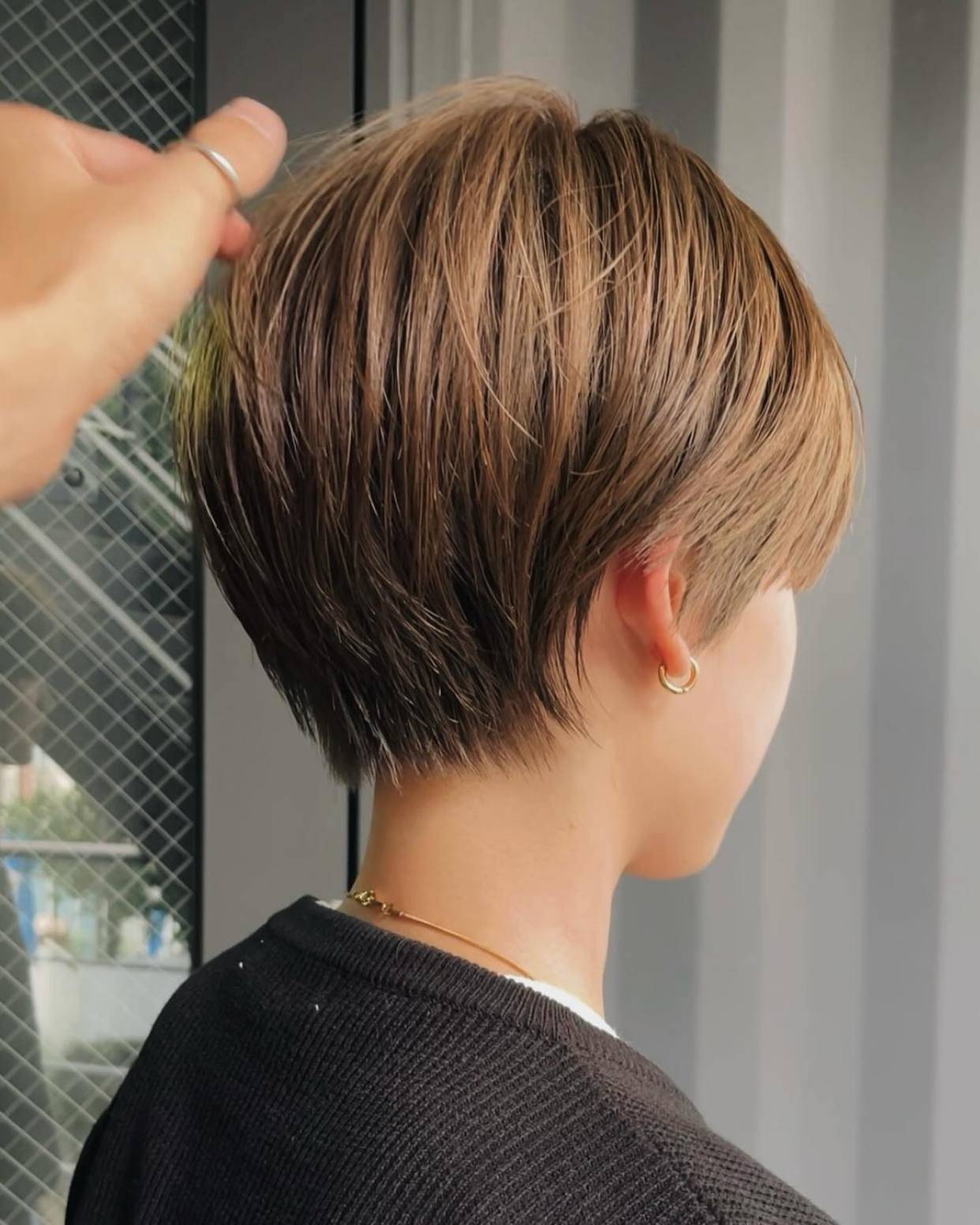 女士层次短发来袭动感魅力让你瞬间年轻十岁