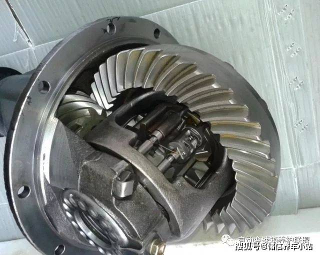 【WIX维克斯】汽车差速器和差速锁有什么区别?_搜狐汽车_搜狐网