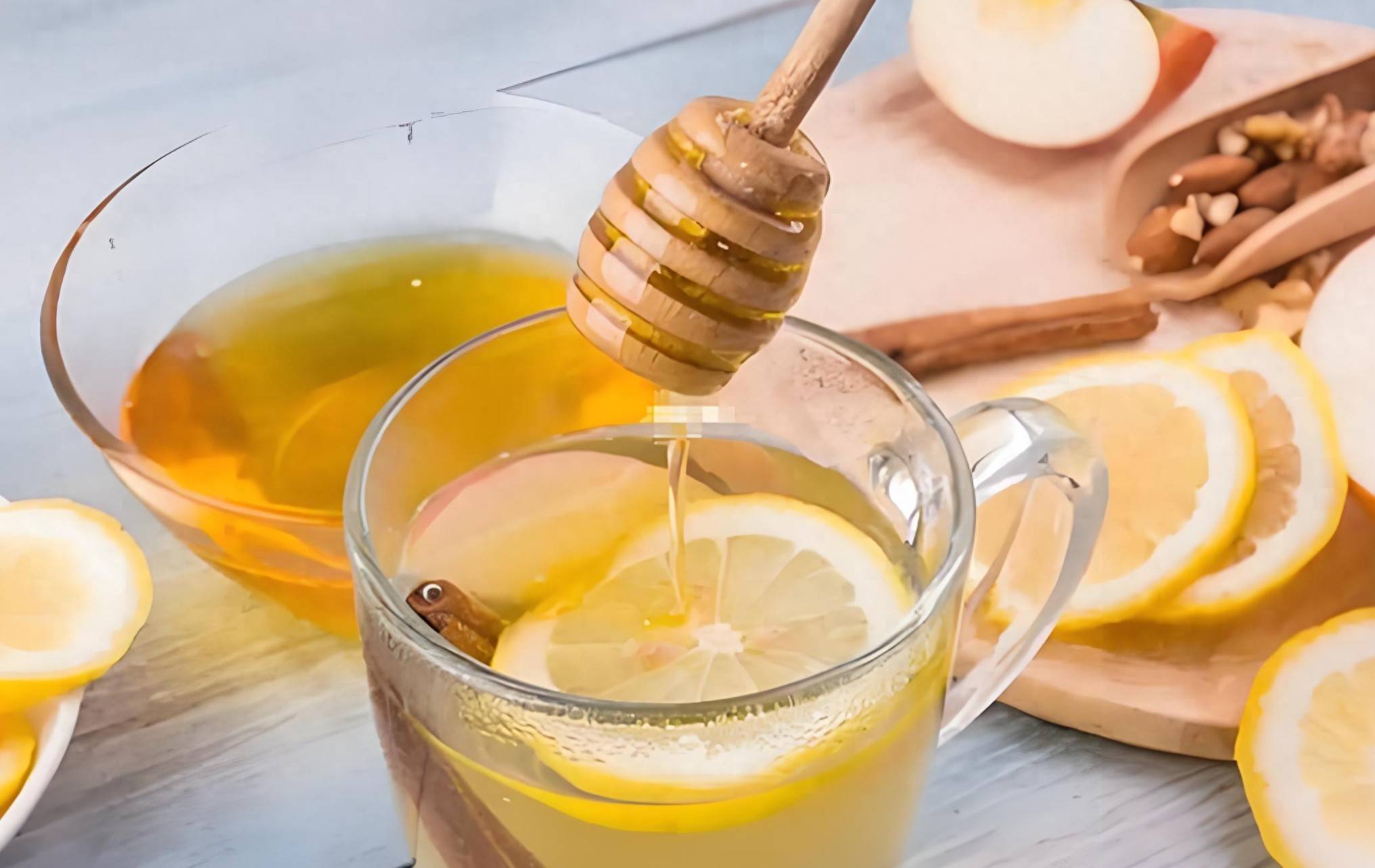 吃蜂蜜会胖嘛(吃蜂蜜发胖么)