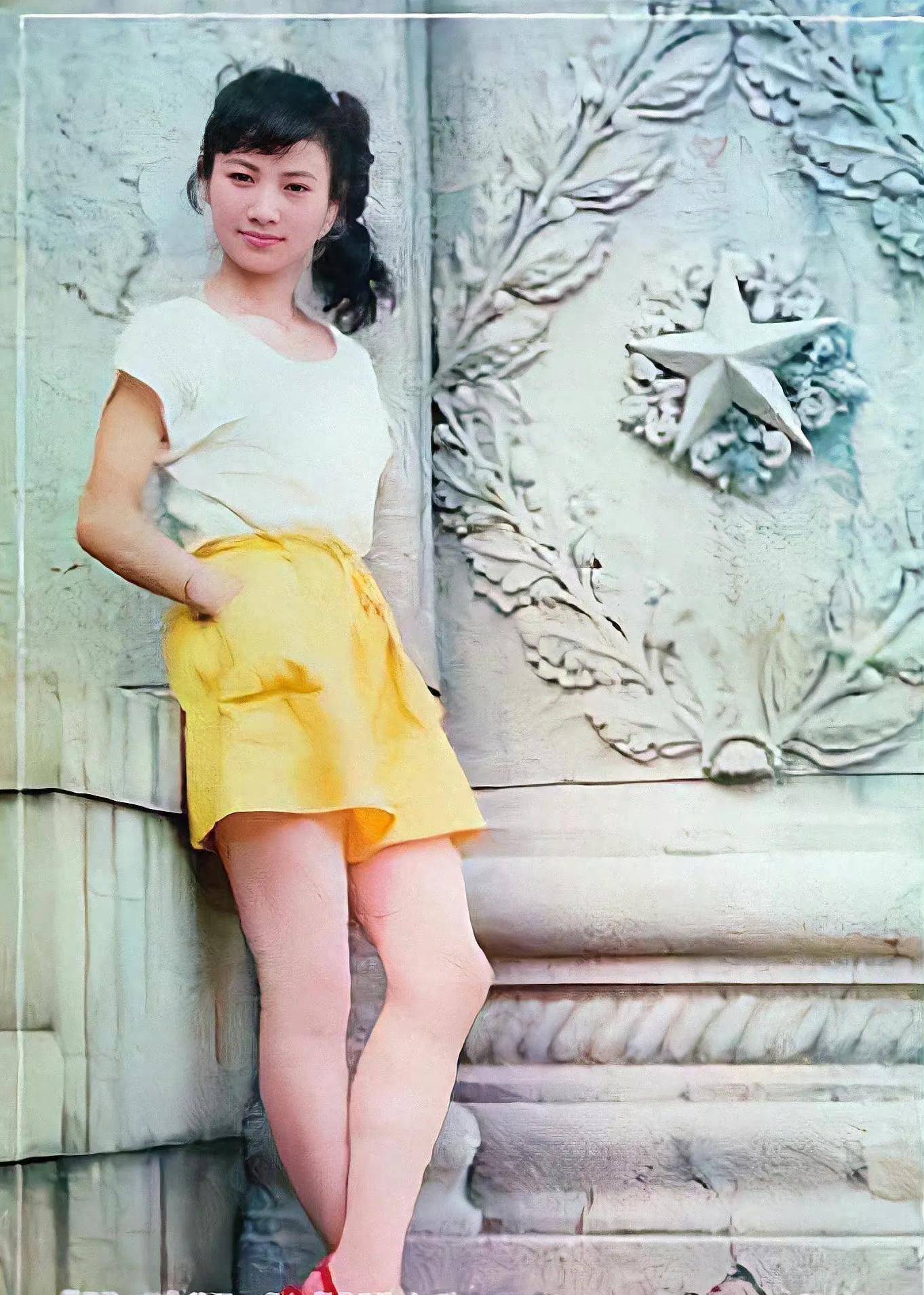 演员白灵现状:在美国洛杉矶有豪宅,63岁模样大变,仍保持单身