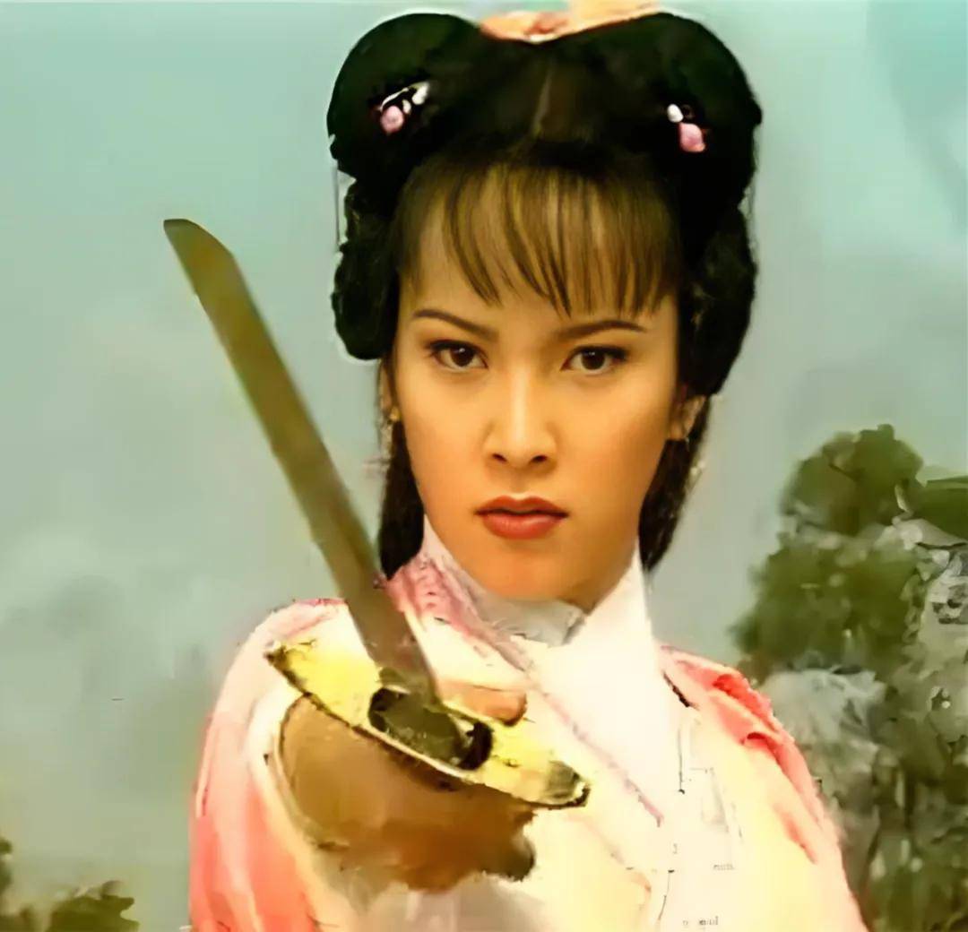 1997《燕翎义薄云天》赵燕翎天心,原名吴天心,1975年出生于中国台湾省