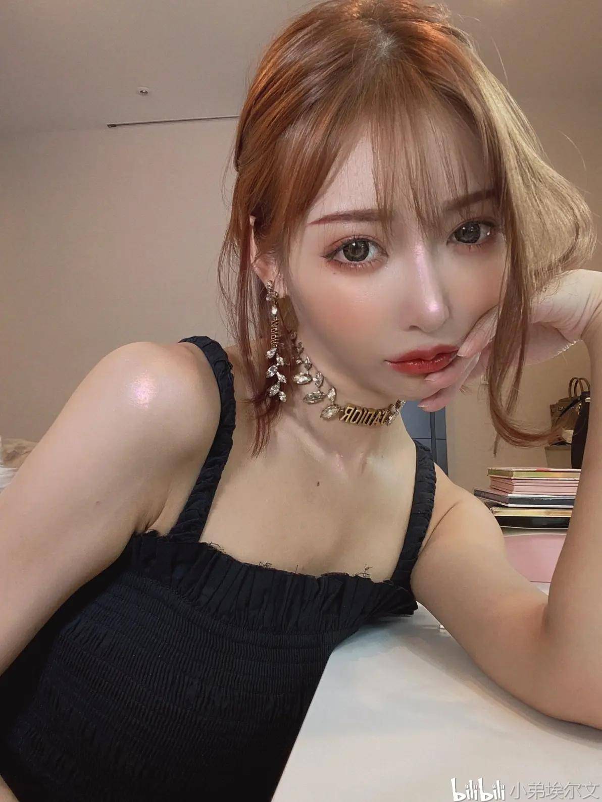 明日花绮罗小仓由菜蒂亚等时尚动态