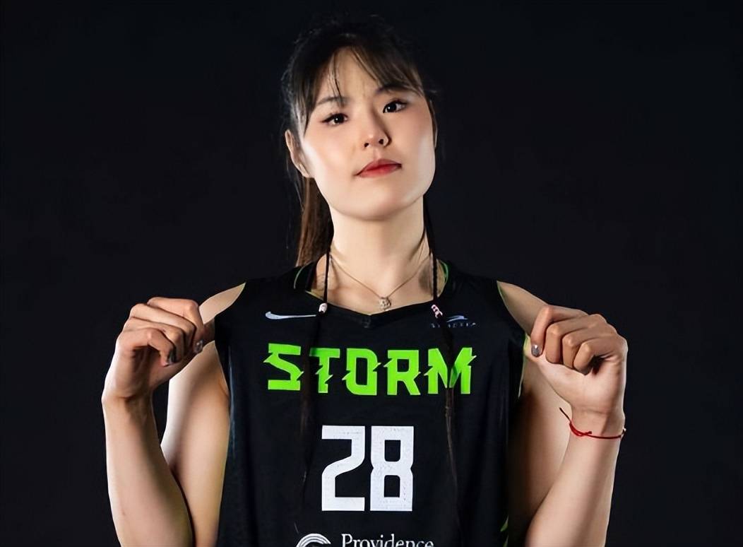 李月汝勇闯WNBA 成张子宇榜样，李梦韩旭遭质疑
