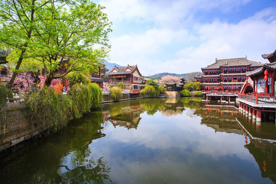 浙江金华市东阳横店影视城景区,中国好莱坞闻名于世