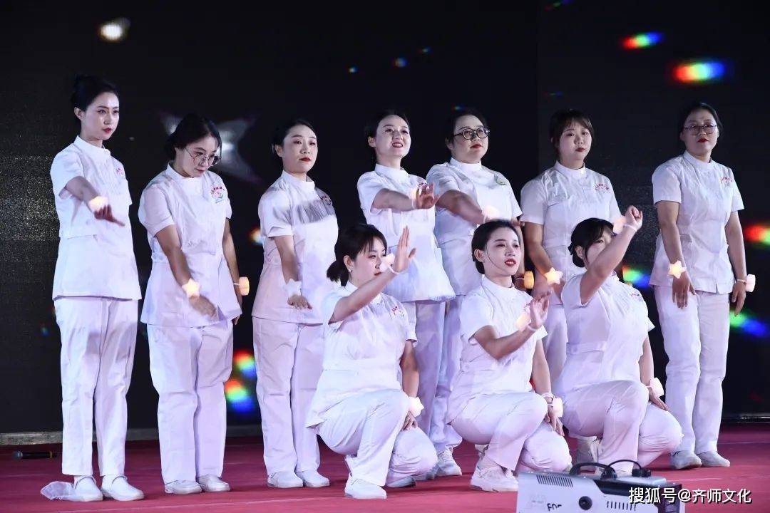 泾川县中医医院举办庆祝512国际护士节文艺汇演活动