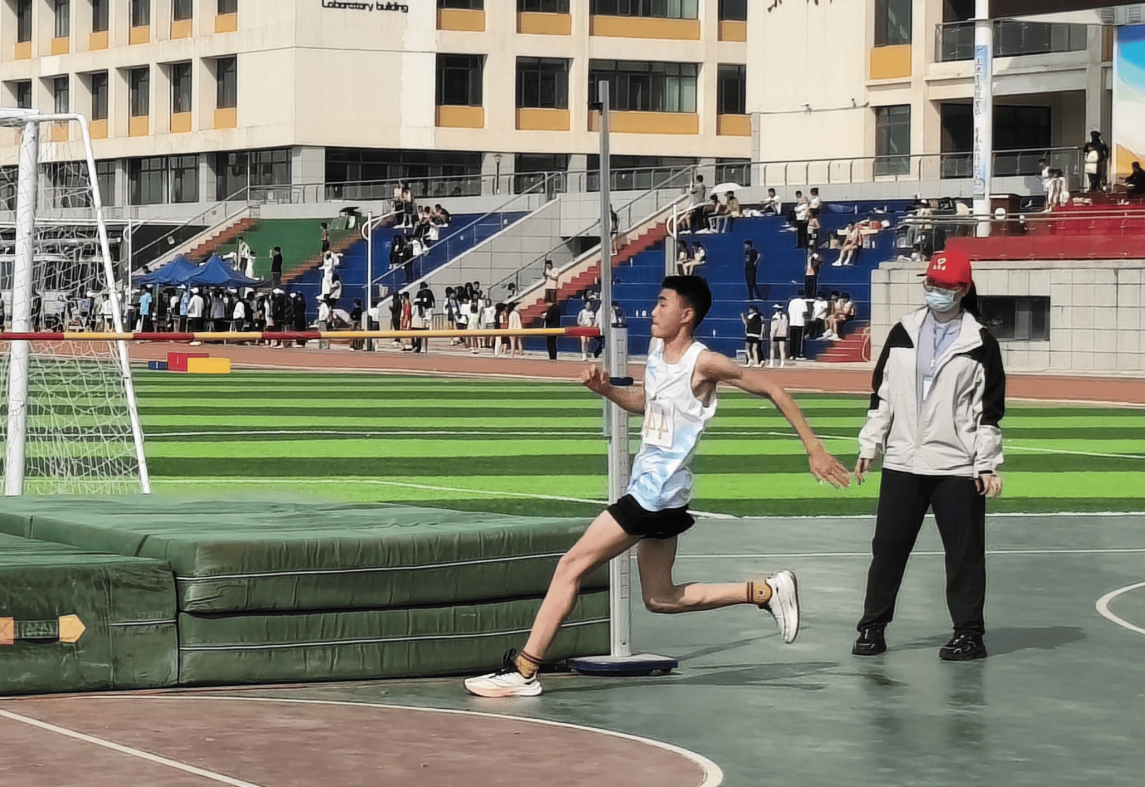 河北保定:逐梦健体 跃动莲池 莲池区举办2025年莲池区中小学生运动会