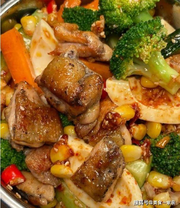 原创            这汤婆婆隔三差五就要做一次，不煲不炖，十几分钟就好，美容养颜