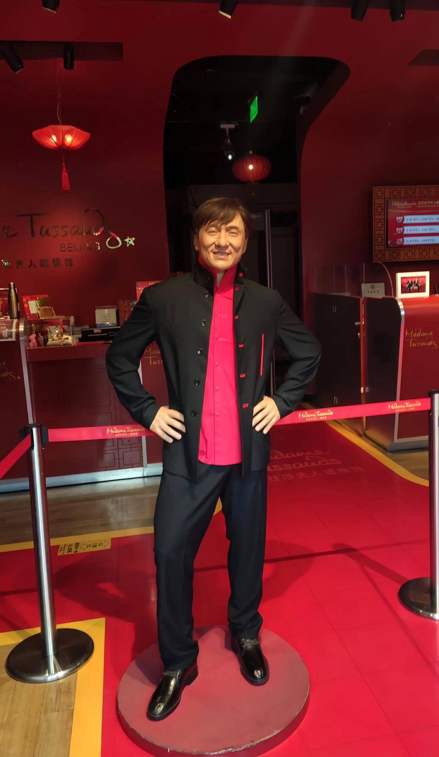 电影巨星成龙,拳脚传奇英雄,东方文化使者