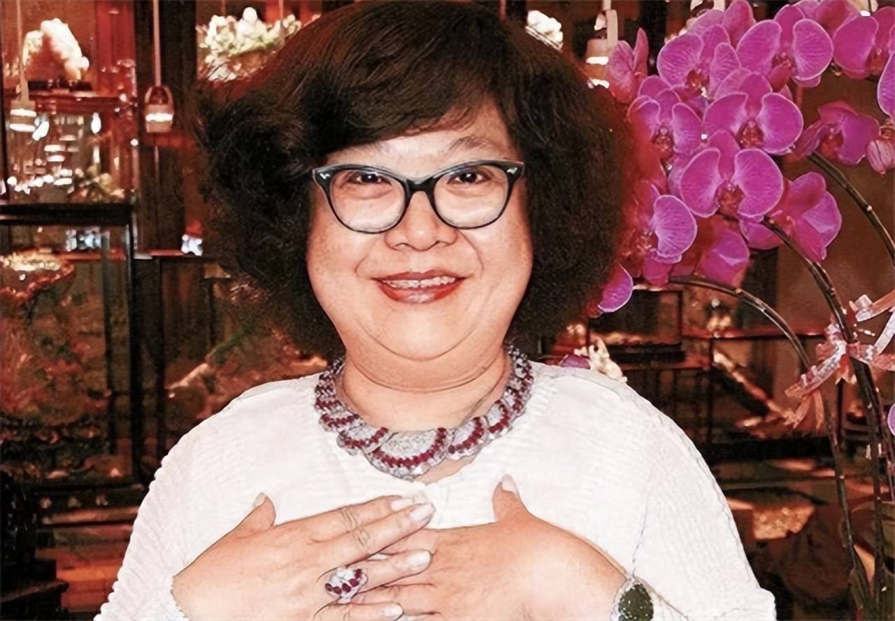 揭秘沈殿霞当年去世真相:当时手脚器官腐烂,家人拔喉管脱离苦难