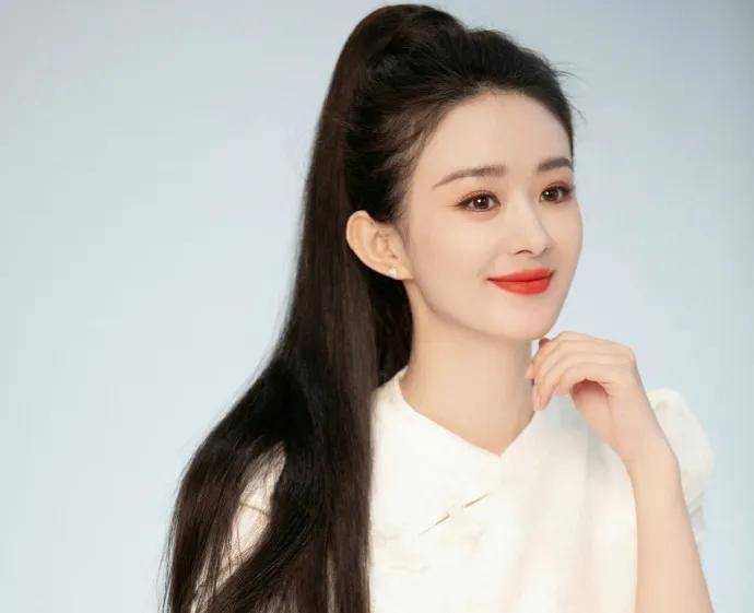 导演赵德胤被扒！主动为吸毒演员开脱 与赵丽颖绯闻传一年不澄清