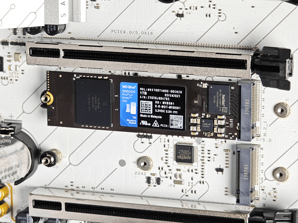 618装机性价比之选，WD Blue SN5000 NVMe SSD实测揭秘！