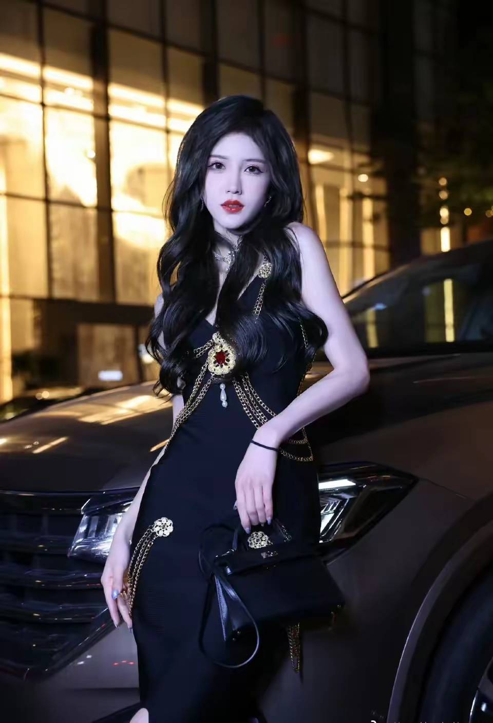 千万粉丝网红宸荨樱桃:颜值身材双在线,魅力十足惹人爱