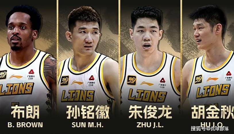 能攻能防！杰伦威半场填满数据栏 8中3贡献6分5板6助