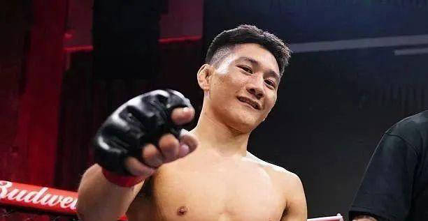 UFC精英之路：中国新生代力量崛起，格斗新星闪耀上海