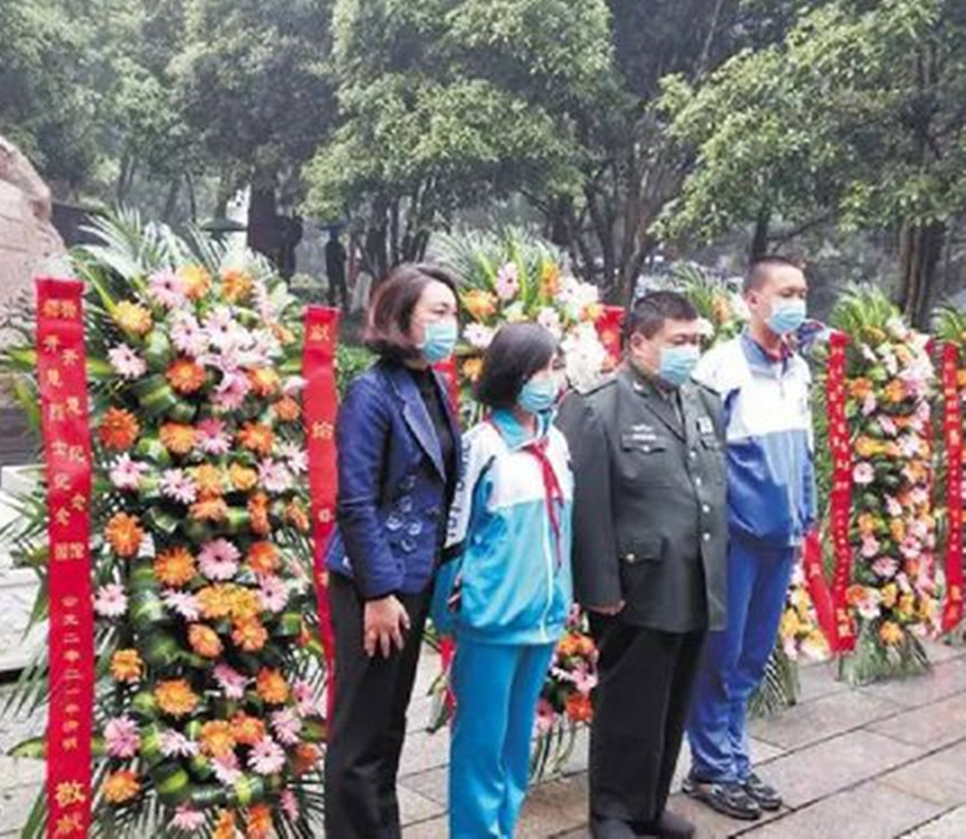 毛新宇夫人刘滨:毛主席唯一的嫡孙媳妇,毛岸青与邵华的儿媳_父亲_军人
