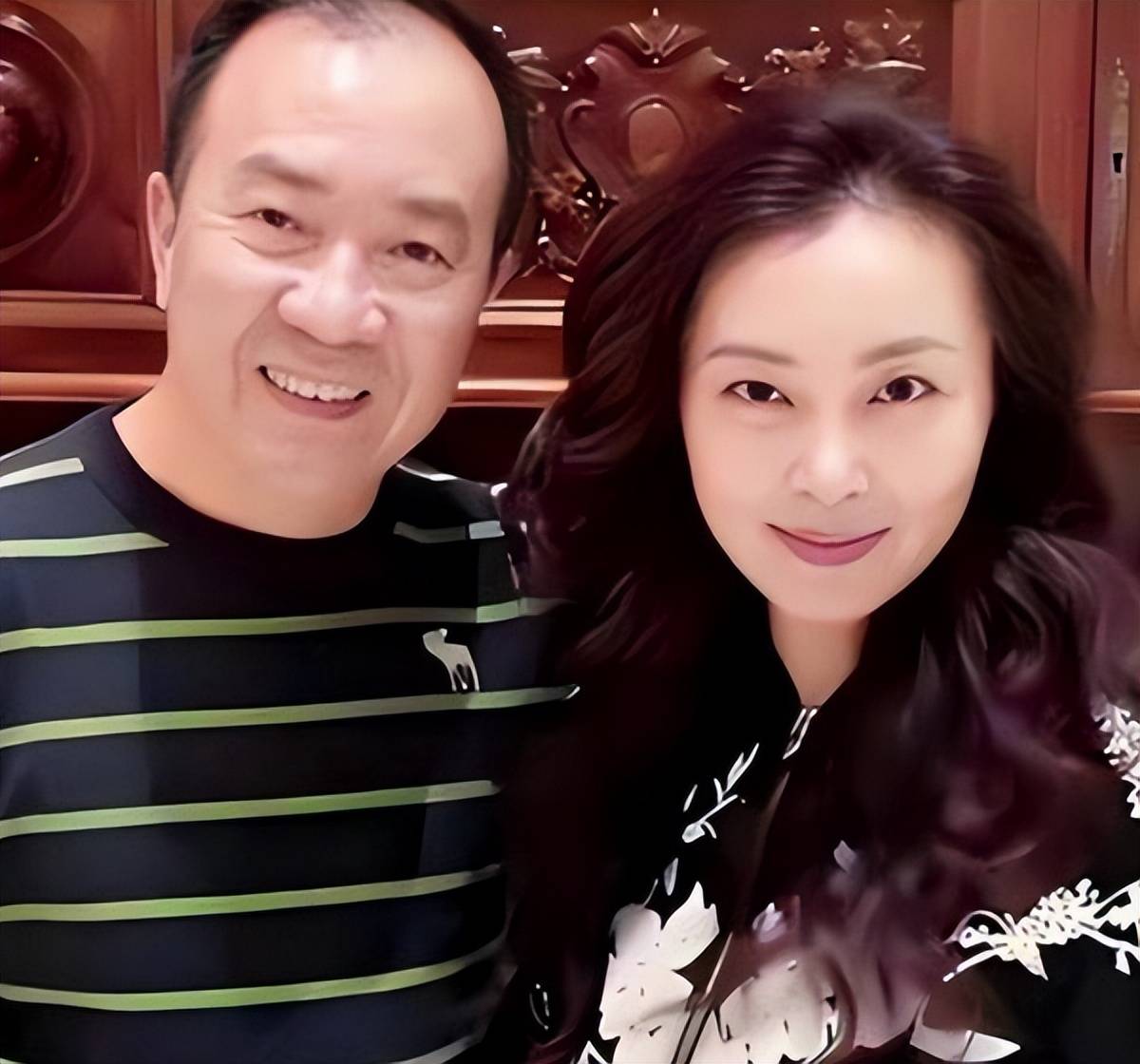 事实证明:撬侯耀文之妻,养侯耀文之子的戴志诚并非十恶不赦