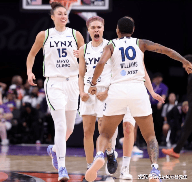 WNBA战报：王牌威尔逊35+13统治赛场 自由人7连胜领跑 李月汝5分4板