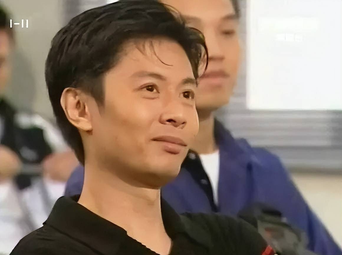 何宝生:一夜亏1亿,爱上蔡少芬,放弃267亿家产出家