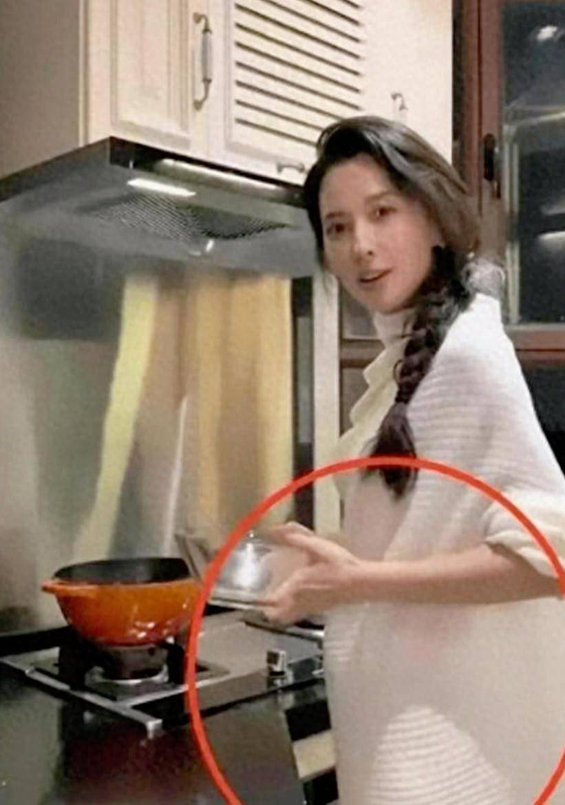 汪峰森林北怀孕_汪峰牵手宁静 森林北评论区沦陷_汪峰感情史回顾