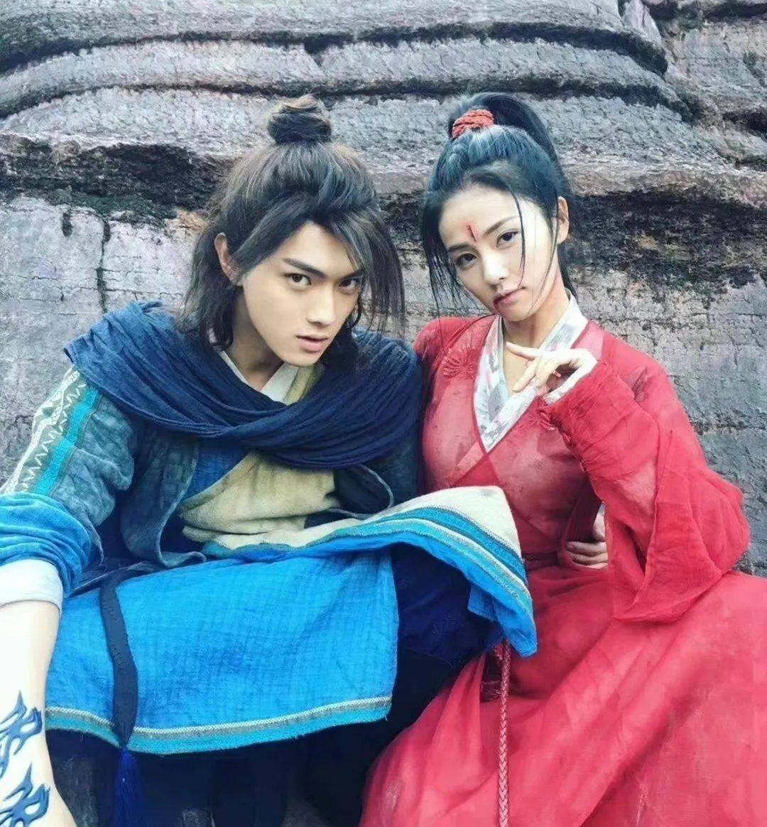 白鹿演艺之路:从网红到实力派演员的蜕变与突破