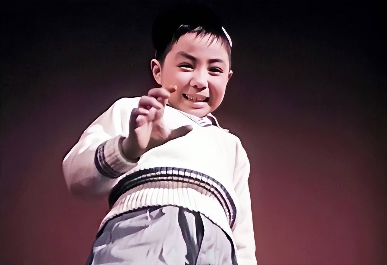 石小满,五岁拍电影,六十年代相当火童星,如今成坏蛋专业户