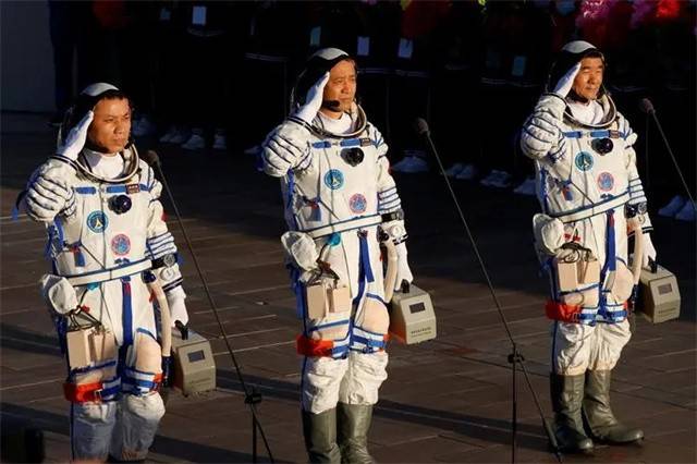 聂海胜的特殊身份：宇航员大队长，全中国只有一个，别无分号