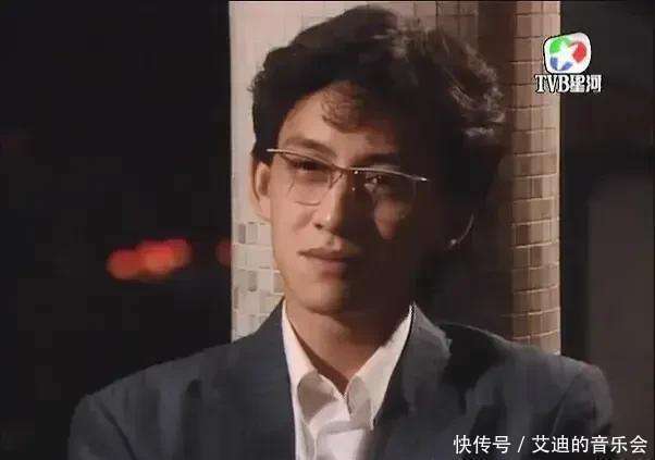 61岁吴启华近照曝光,62岁吴启明现身对比,差距为何如此悬殊?