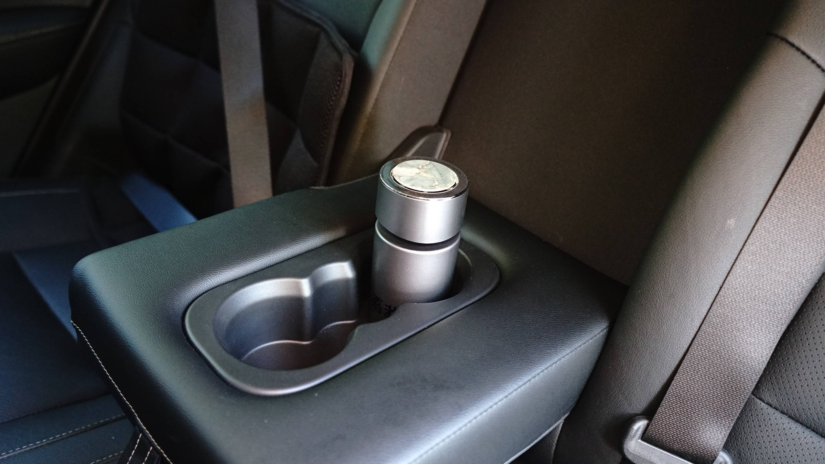 执着好香很讲究,安全为本精选料,吾非时来运转杯架香薰