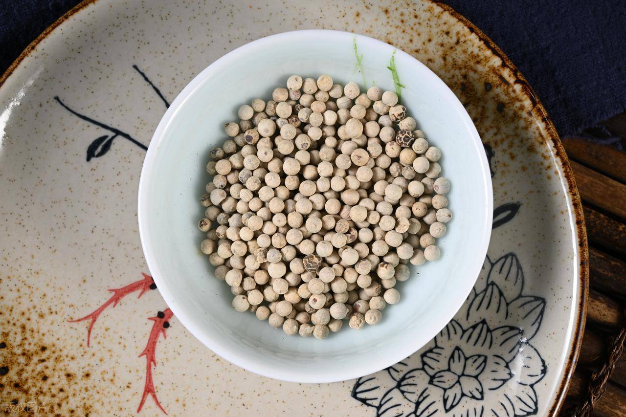 _羊肉炖香料美味锅滋补鲜的做法_羊肉炖放什么佐料
