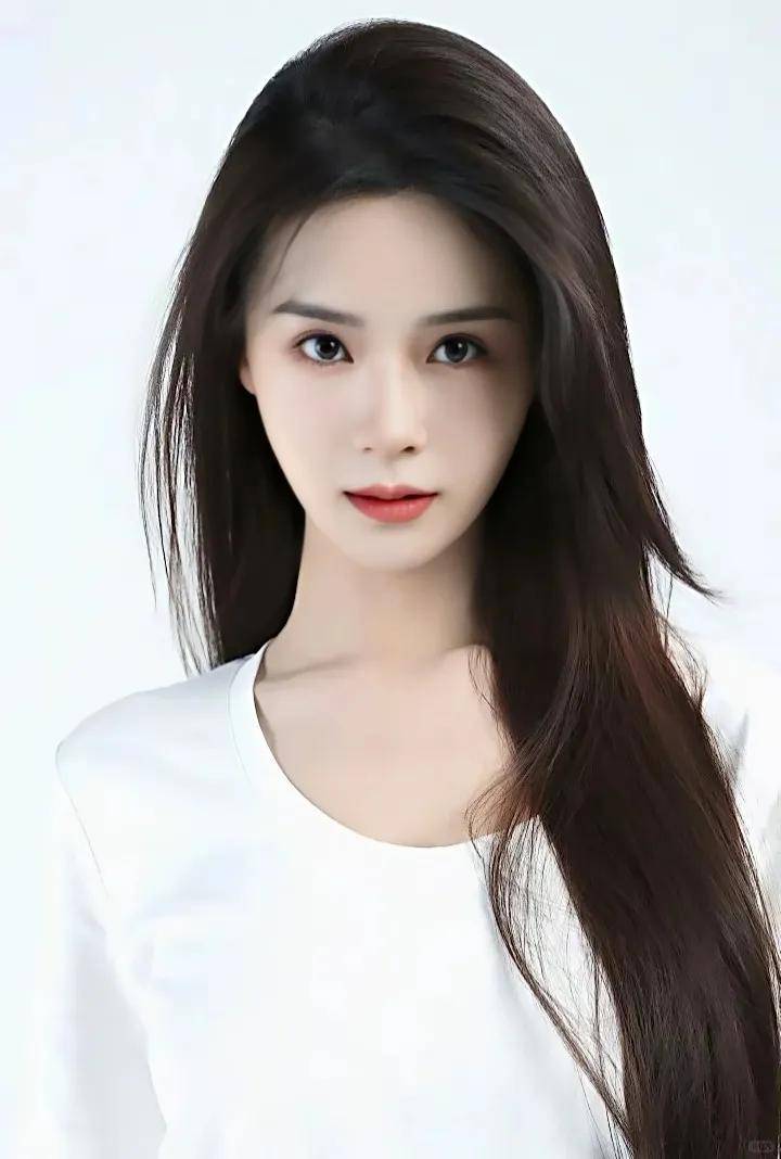 美飒了!短剧圈藏着10位“腿精女神”,颜值惊艳,身材更是天花板_代表作品_身高_韩雨彤