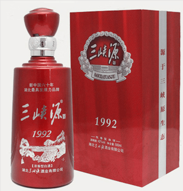 个性化定制酒，每一滴都与众不同，专属印记