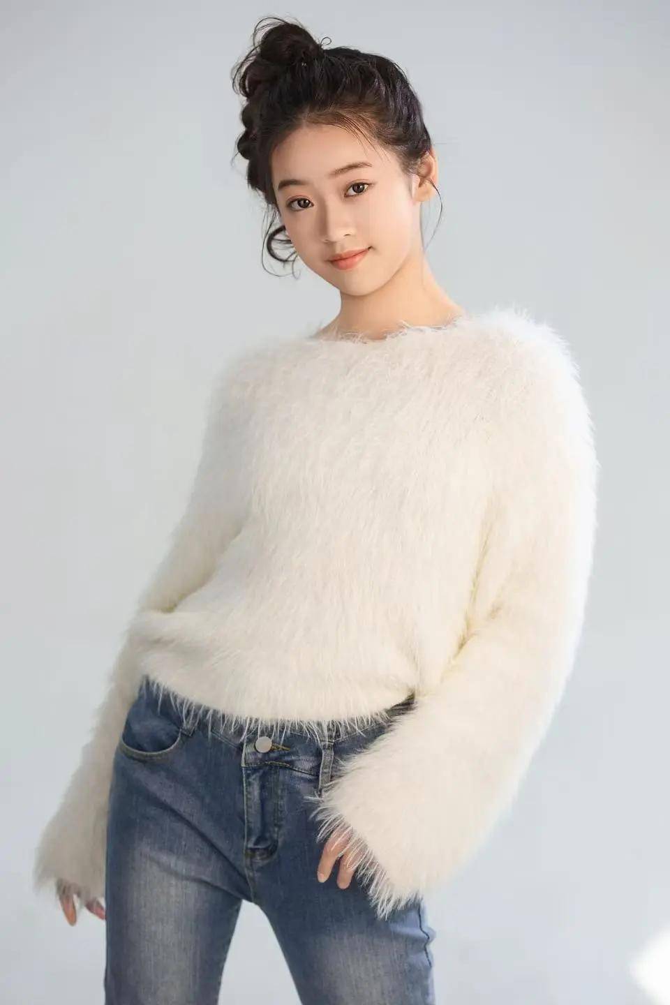 小童星明星档案 i 从"小模特"到"小演员",陈雨萱的破圈之路
