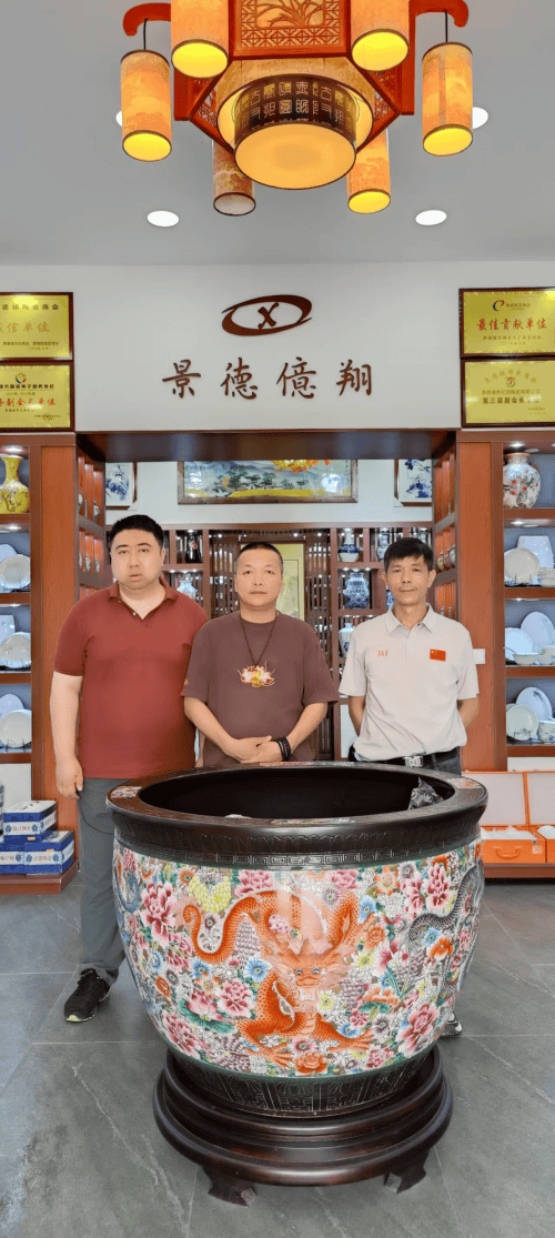 黑龙江文化界人士赴景德镇开展陶瓷艺术交流(图1)