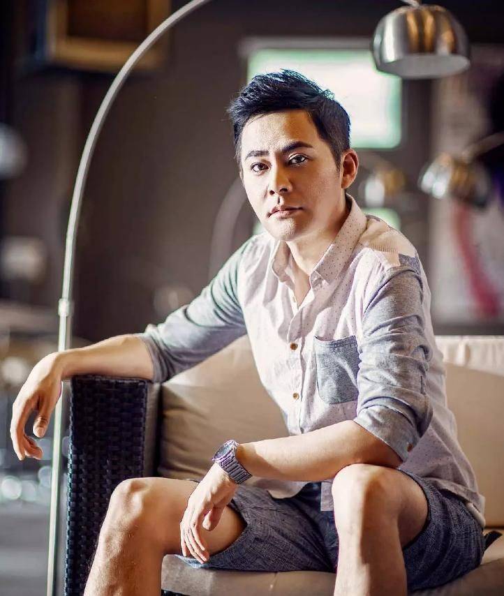 宗峰岩:本是银行会计,演一百多部戏也没红,你一定看过他的作品
