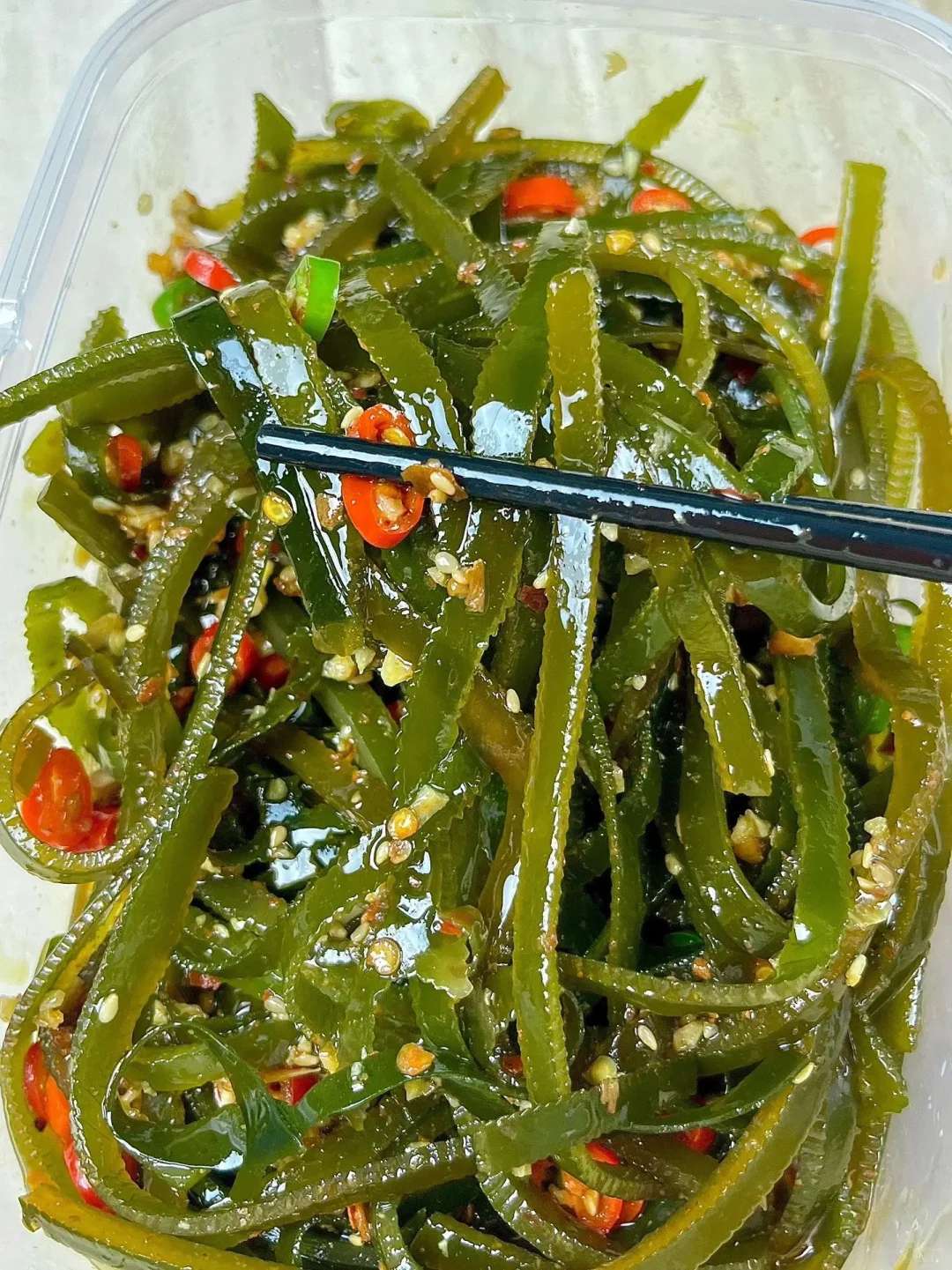 夏日清爽菜谱—三款凉拌海带做法，厨房小白也能轻松搞定