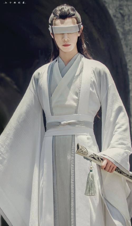 演完《陈情令》6年后演《书卷一梦》,差点没认出