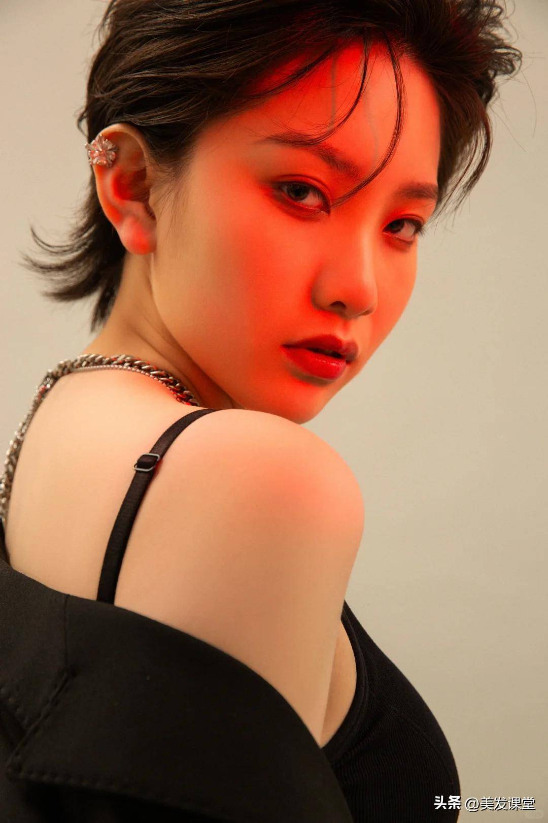 不挑脸型减龄短发三款短发轻松驾驭松弛感与时髦度
